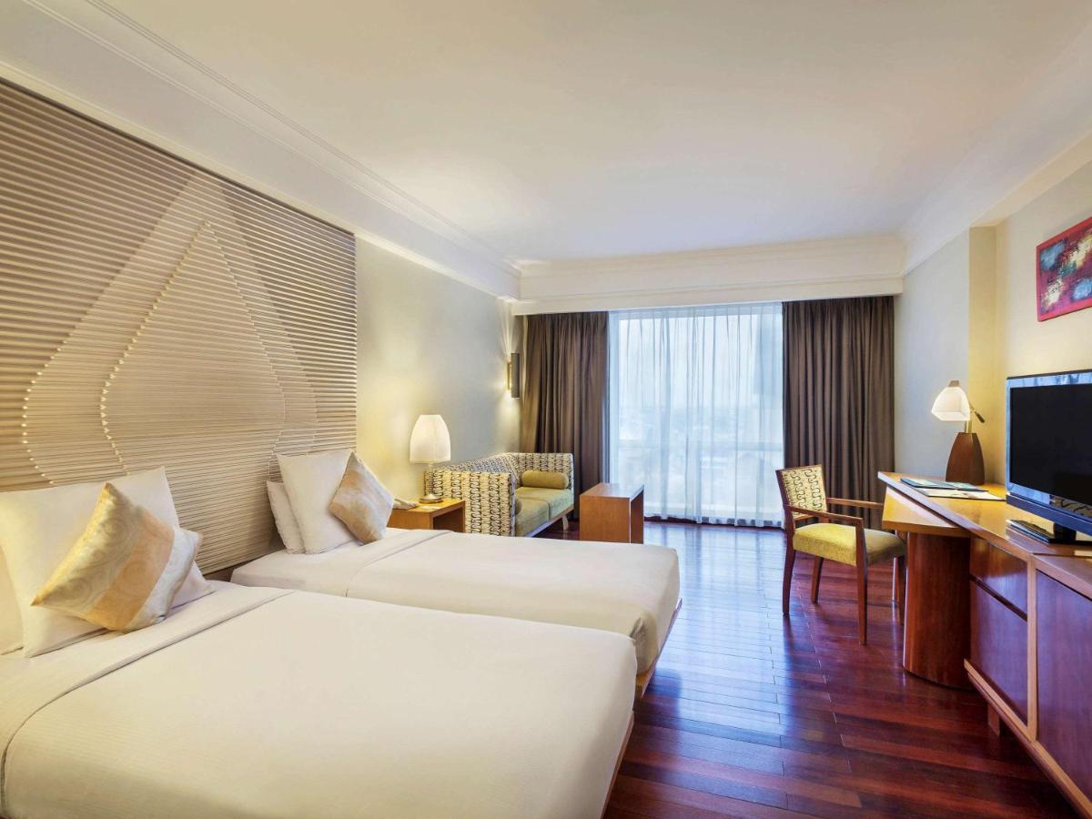 Novotel 4*