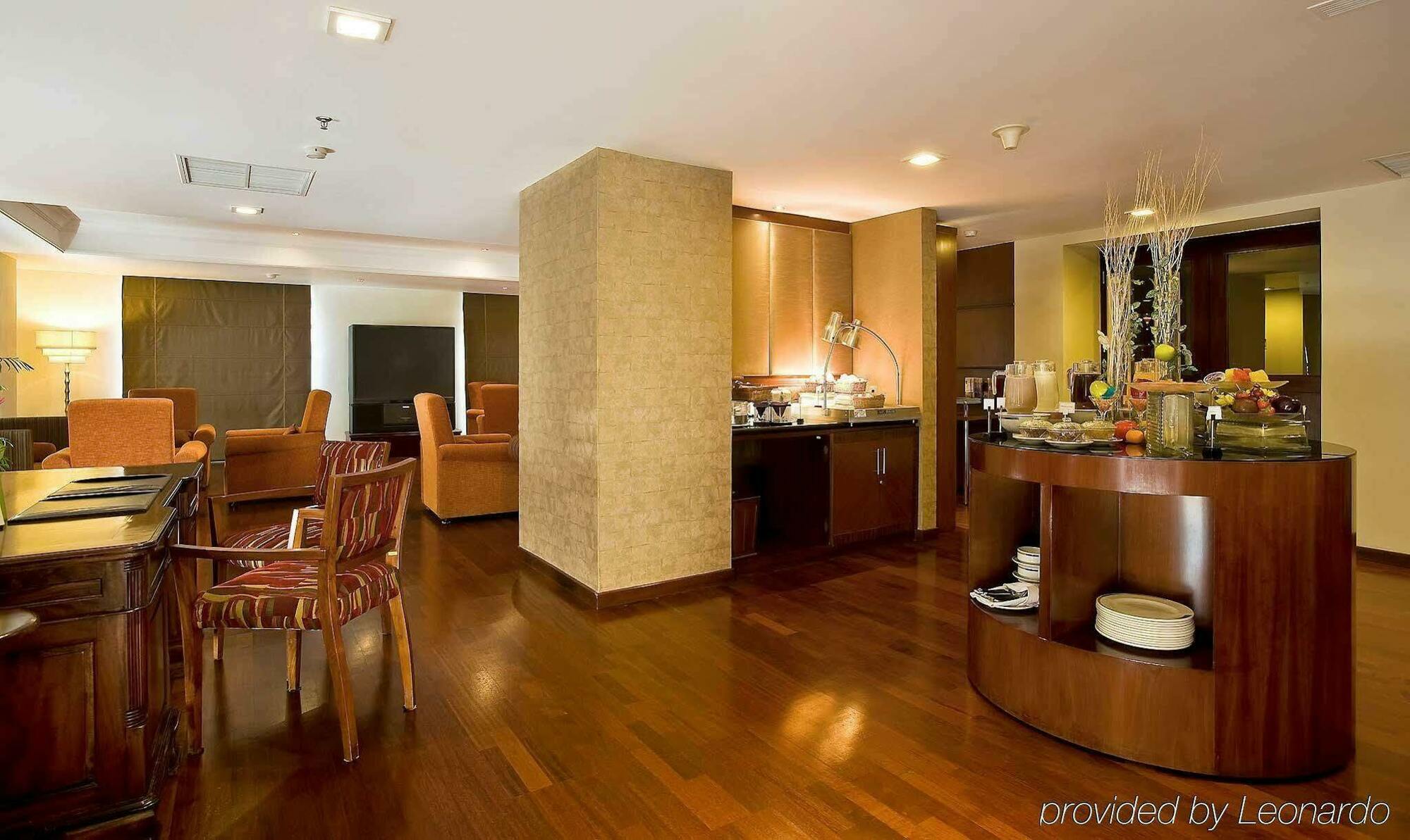 Novotel 4*